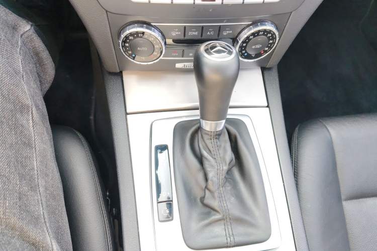 Used Mercedes-Benz C-Class 2011 C 200 Fashion Travel Edition
