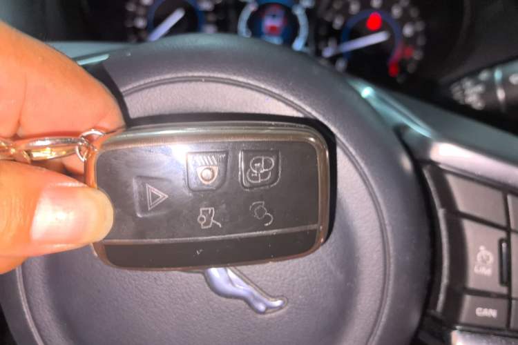 Used Jaguar F-PACE 2018 2.0T Four-Wheel Drive Urban Luxury Edition