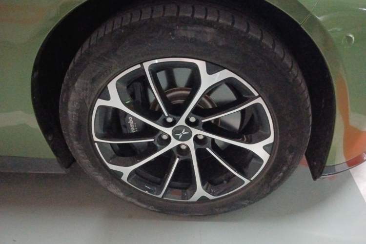 Used XPeng P7 2021 480N Right Front Wheel Hub