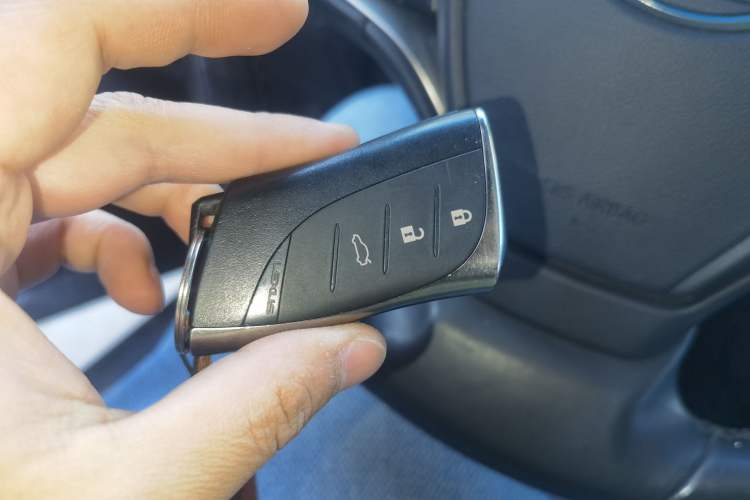 Used Lexus ES 2022 200 Excellence Edition
