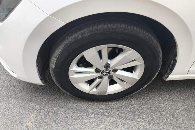 Used Volkswagen Polo 2021 Plus 1.5L Automatic Panoramic Enjoyment Edition Left Front Wheel Hub