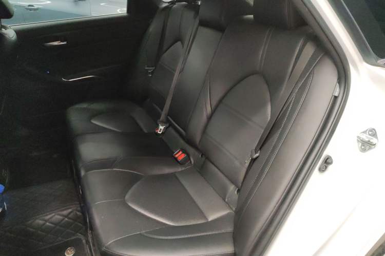 Used Toyota Avalon 2022 2.0L Luxury Edition
