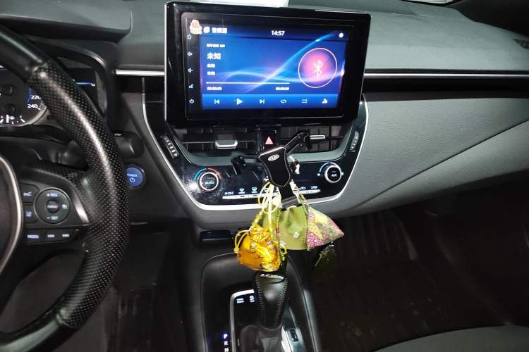 Used Toyota Levin 2019 Dual-Engine 1.8H E-CVT Sport Edition China V Standard Audio And AC Panel