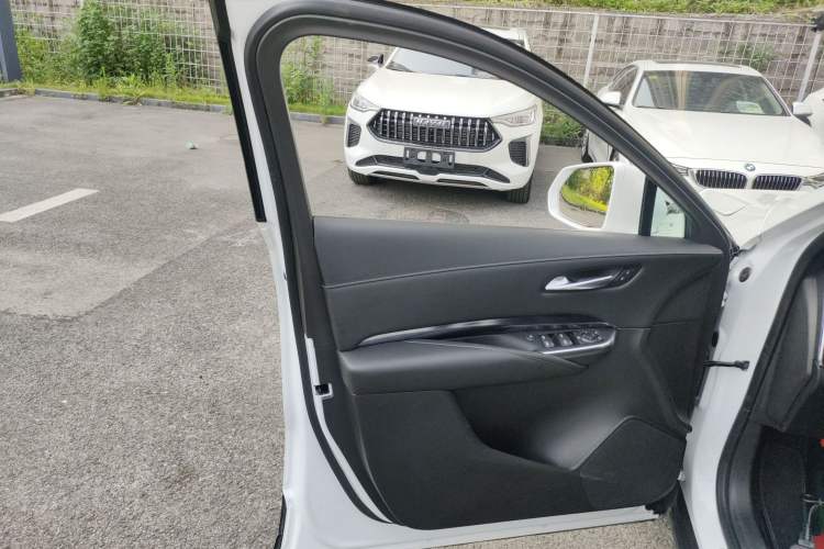 Used Cadillac XT4 2022 28T Two-Wheel Drive Fashion Edition