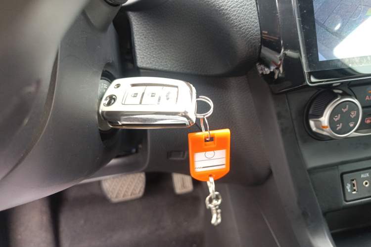 Used Nissan Sylphy 2024 Classic 1.6XE CVT Comfort Edition Vehicle Key