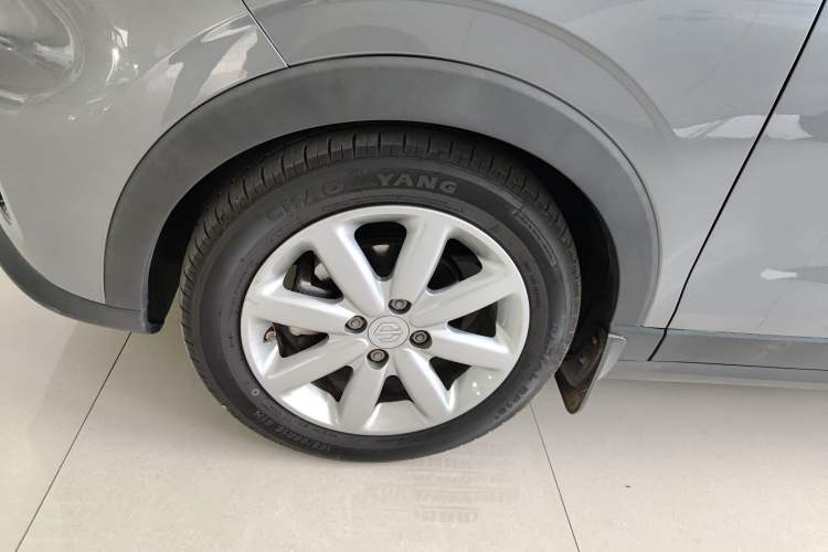 Used Leapmotor T03 2022 YAOJIN Edition Left Front Wheel Hub