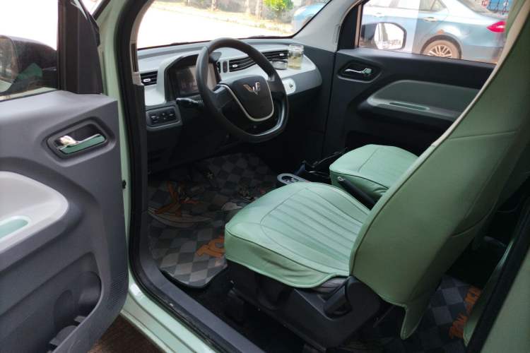 Used Wuling Hongguang MINIEV 2021 Macaron Fashion Edition Lithium-Ion Battery Driver Seat