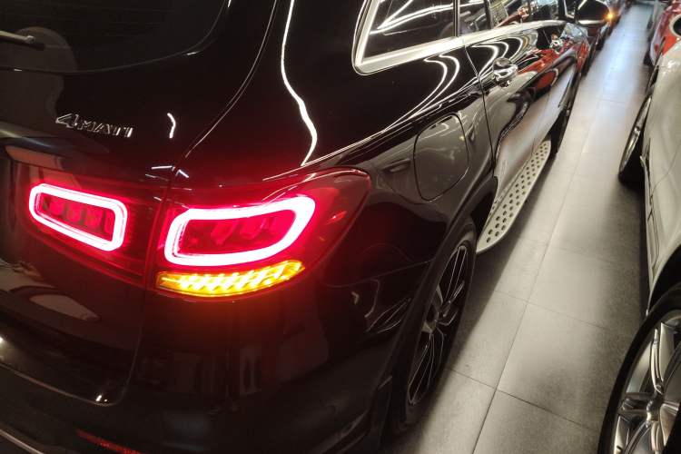 Used Mercedes-Benz GLC 2021 GLC 300 L 4MATIC Dynamic Model
