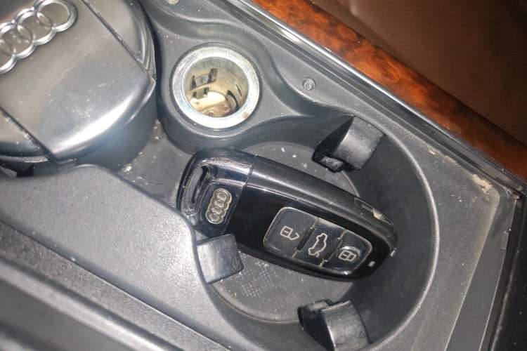 Used Audi A8 2011 A8L W12 6.3 FSI quattro
