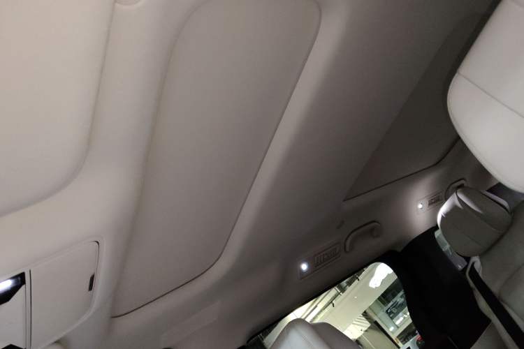 Used BYD Xia 2025 DM-i 1.5T 180km Beyond Edition
