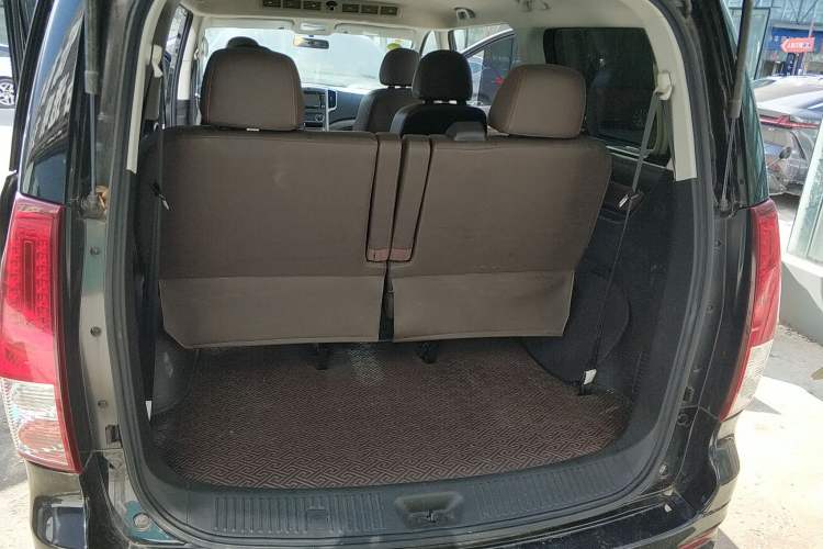 Used FORTHING Lingzhi PLUS 2021 Travel Edition 2.0L Manual Luxury 7-Seater