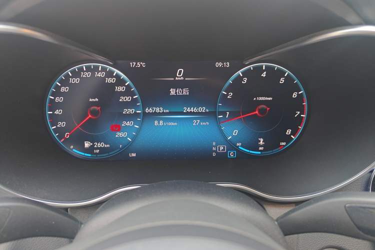 Used Mercedes-Benz C-Class 2021 C 200 L Fashion Edition Sport Version Odometer Close Up