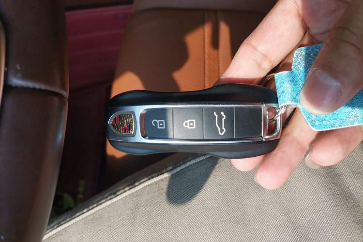 Used Porsche Cayenne E-Hybrid 2023 Cayenne E-Hybrid 2.0T Platinum Edition