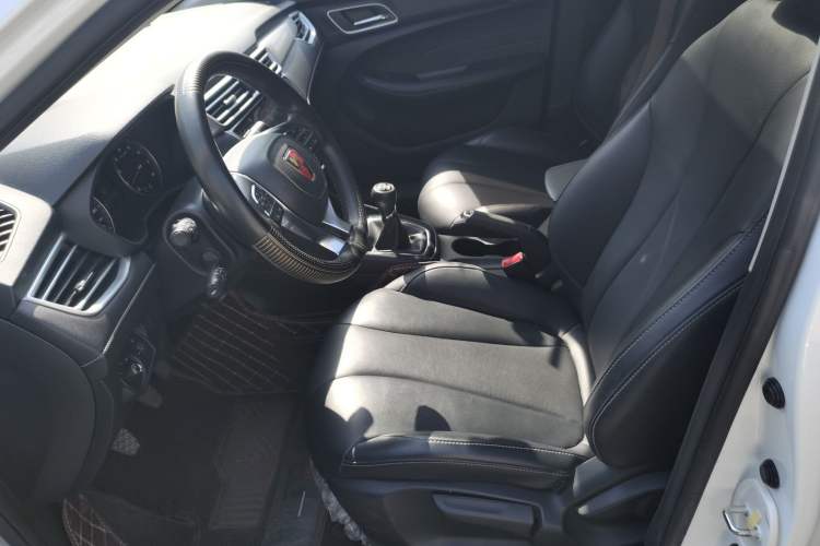 Used Roewe i5 2019 1.5L Manual 4G Connect Leehao Flagship Edition
