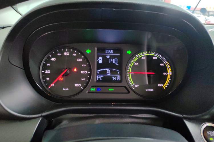 Used Roewe Clever 2021 302 km New Four-Seater Super-Efficient Version