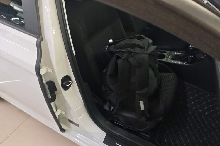 Used Volkswagen Bora 2021 1.5L Automatic Fashionable Smart Connectivity Version Right Front Seat