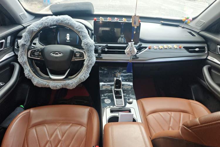 Used Chery Tiggo 8 2021 Kunpeng Edition 290TGDI Automatic Fuyao Version Center Console