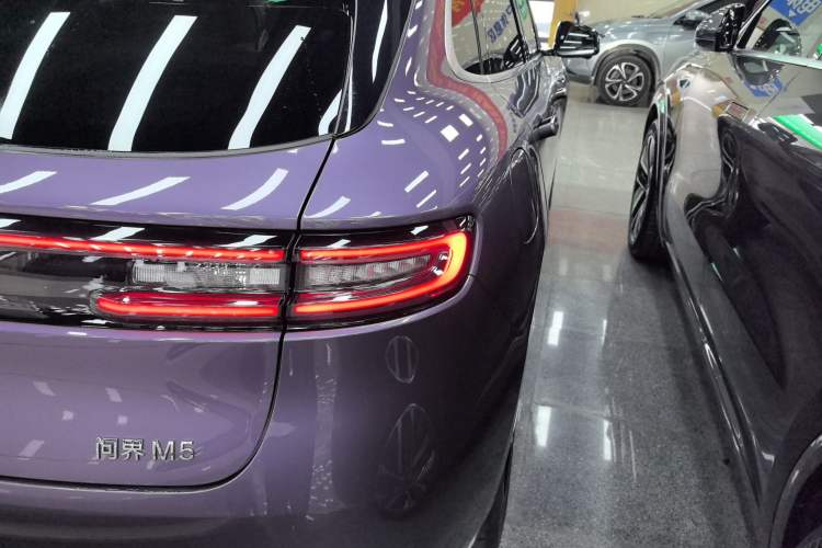 Used Hima AITO M5 2025 Extended-Range Ultra All-Wheel-Drive Version Exterior 3