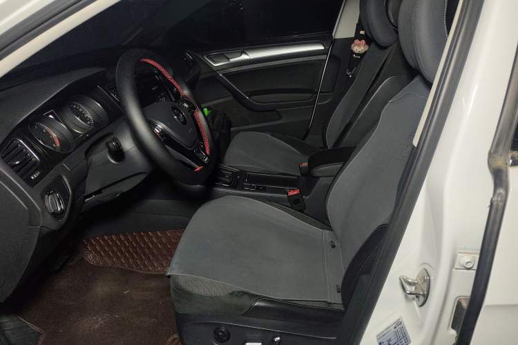 Used Volkswagen Golf 2018 230TSI Automatic Comfort Model