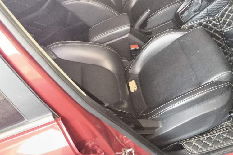 Used MG ZS 2017 1.5L Automatic Luxury Internet Edition