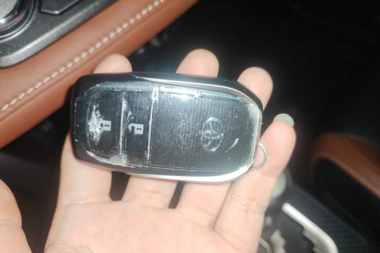 Used Toyota RAV4 2013 2.5L Automatic 4x4 Elite Edition
