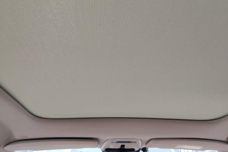 Used Volvo V40 2016 T3 Zhiyi Edition Headliner