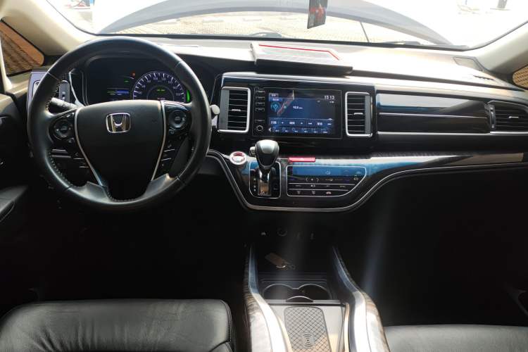 Used Honda Elysion 2019 2.0L Hybrid Luxury Edition