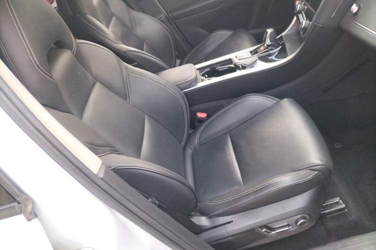 Used Lynk & Co 01 2019 2.0T Two-Wheel-Drive Pro Version China VI Standard