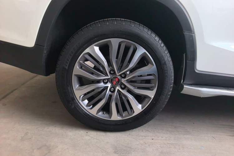 Used Roewe RX8 2018 30T Smart Connectivity All-Wheel Drive Supreme Edition
