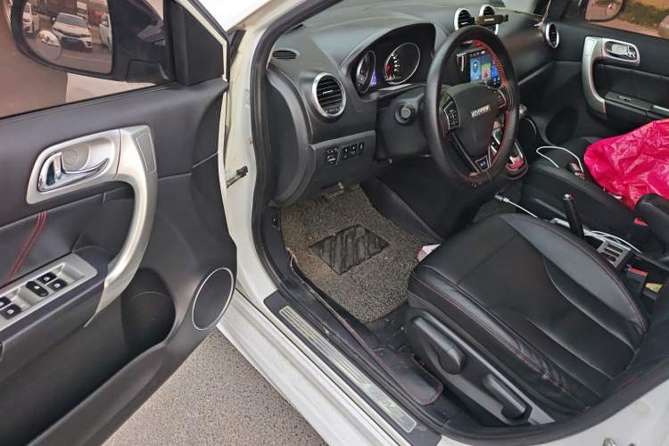 Used Haval H6 2016 Upgraded Model 1.5T Automatic Two-Wheel Drive Elite Version