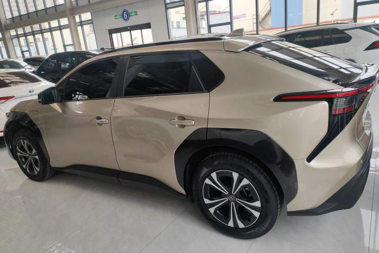 Used Toyota GAC bZ4X 2022 Long-Range Pro Exterior 3