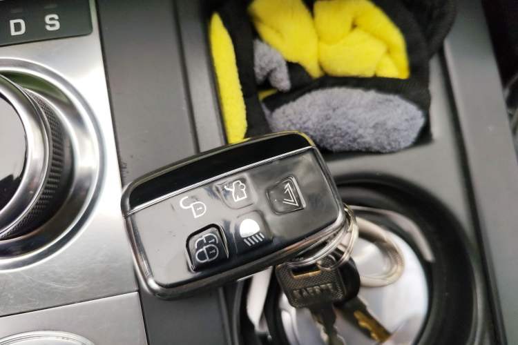 Used Land Rover Discovery 2017 3.0 SC V6 SE
