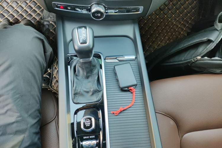 Used Volvo XC60 2021 T5 4x4 Smart Luxury Edition