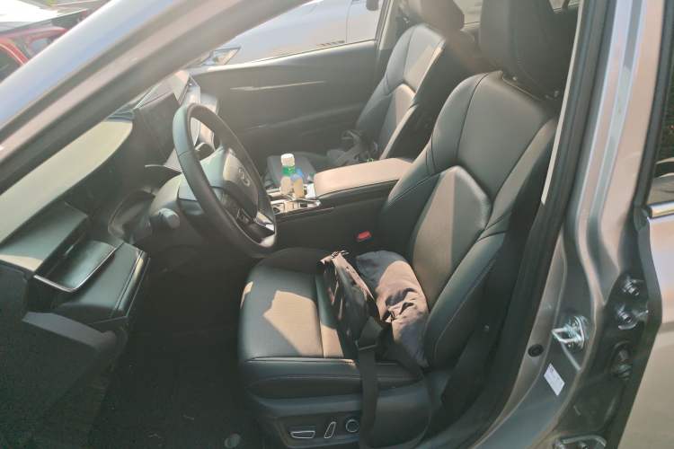 Used Toyota Camry 2024 Dual-Motor 2.0 HGVP Luxury Edition