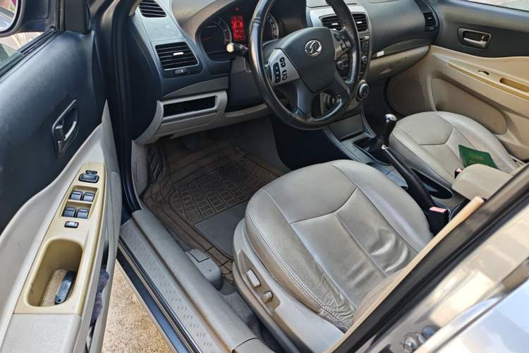 Used Bestune B50 2009 1.6 manual luxury version
