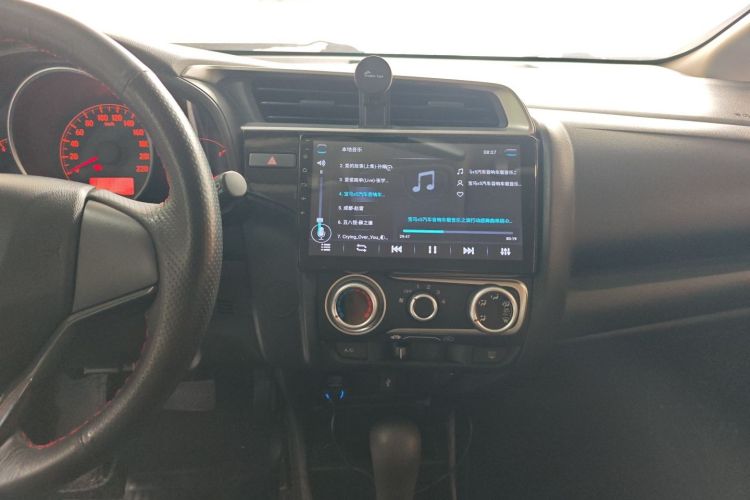 Used Honda Fit 2018 1.5L CVT Trendy Sports Edition Audio And AC Panel