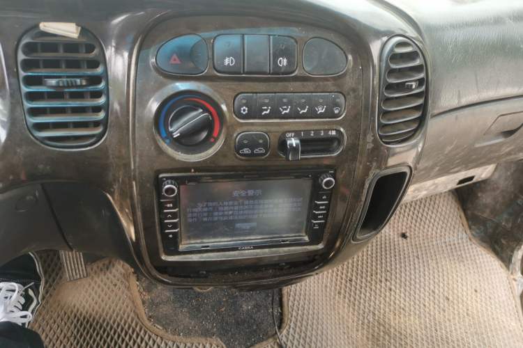 Used JAC Group Refine 2015 2.0L Shuttle Gasoline Long-Wheelbase Standard Version HFC4GA3-3D