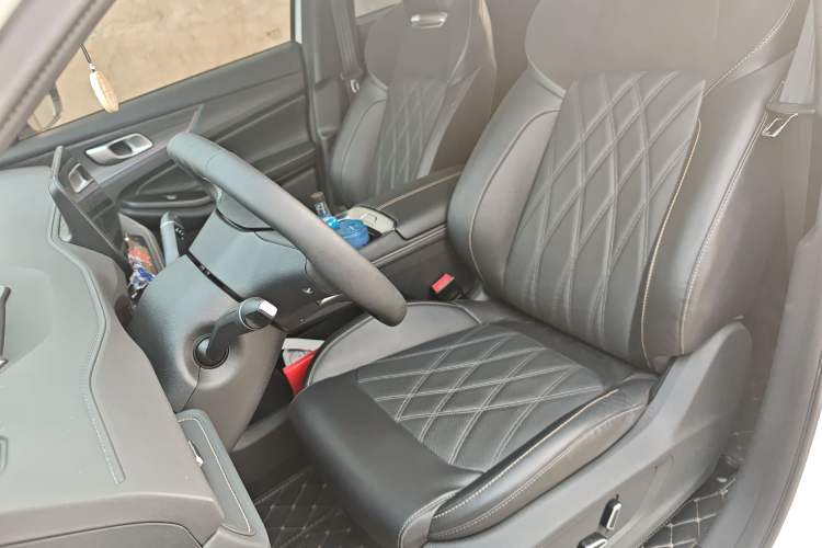 Used CHANGAN NEVO Q05 2025 Truly Delicious Version 125 Deluxe Edition Left Front Seat