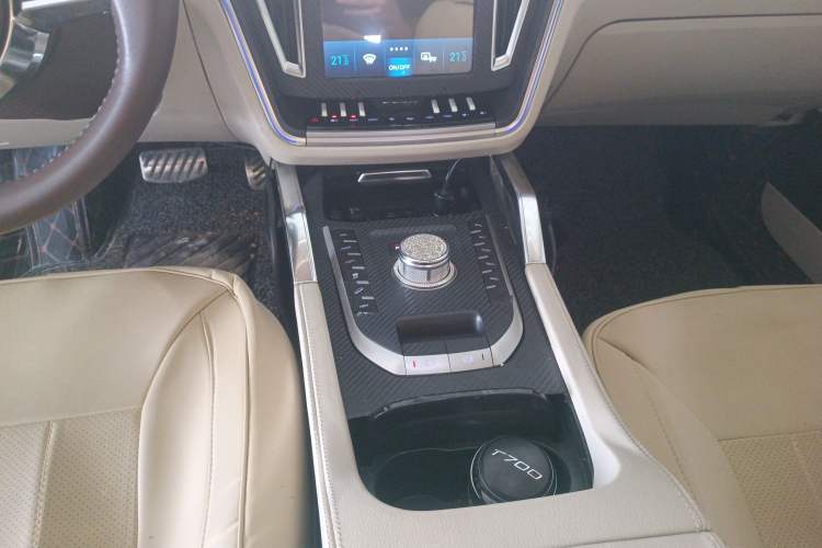 Used Zotye T700 2017 1.8T Dual-Clutch Prestige Model