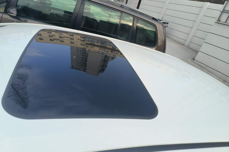 Used Toyota Levin 2023 Smart Electric Hybrid Dual-Engine 1.8L Sport Edition Roof