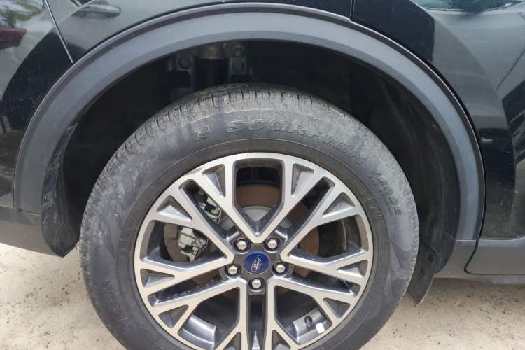 Used Ford Escape 2020 EcoBoost 245 Two-Wheel-Drive Titanium Edition
