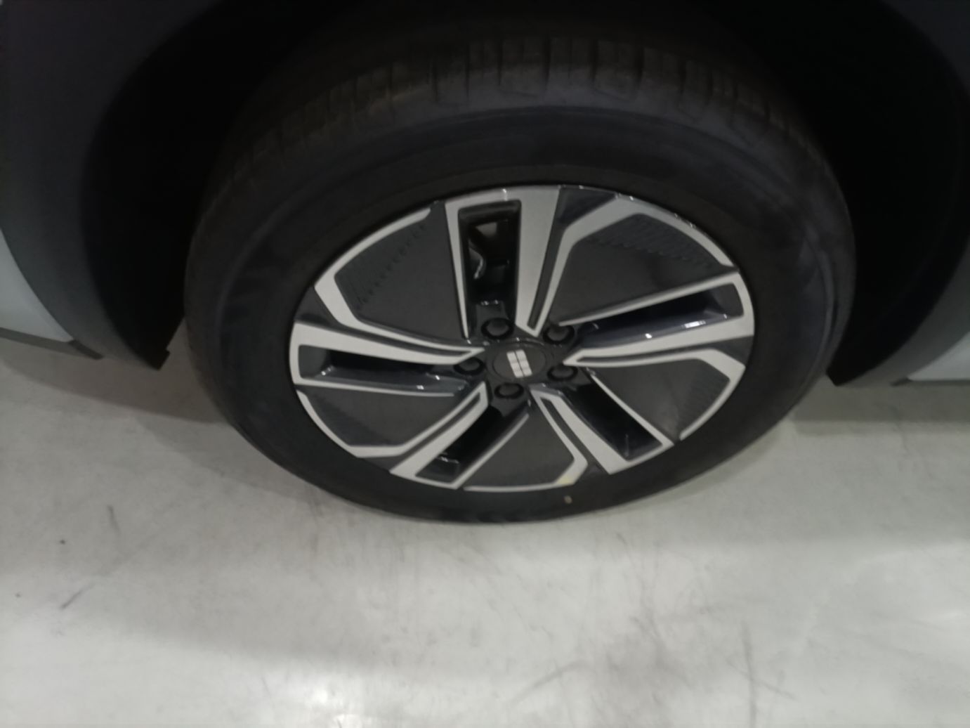 Geely Galaxy Xingjian 7 EM-i 2026 Model 135km Smart Navigation Version — снимка 11