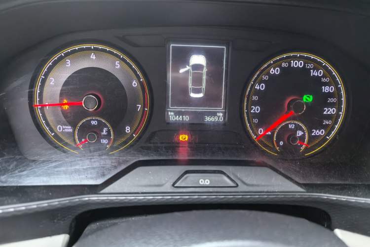 Used Volkswagen Lavida 2018 1.5L Automatic Fashion Edition China V Standard Odometer Close Up