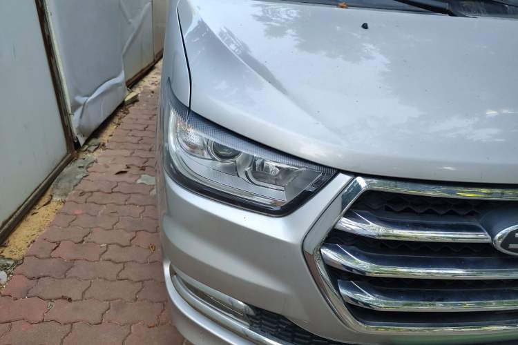 Used JAC Refine M4 2016 2.0L Manual Luxury Version