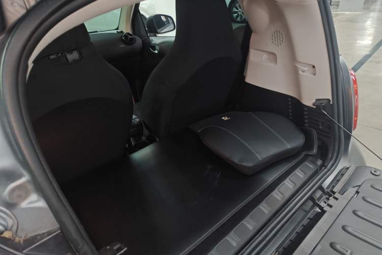 Used smart fortwo 2018 1.0L 52kW Hardtop Passion Edition China V Standard