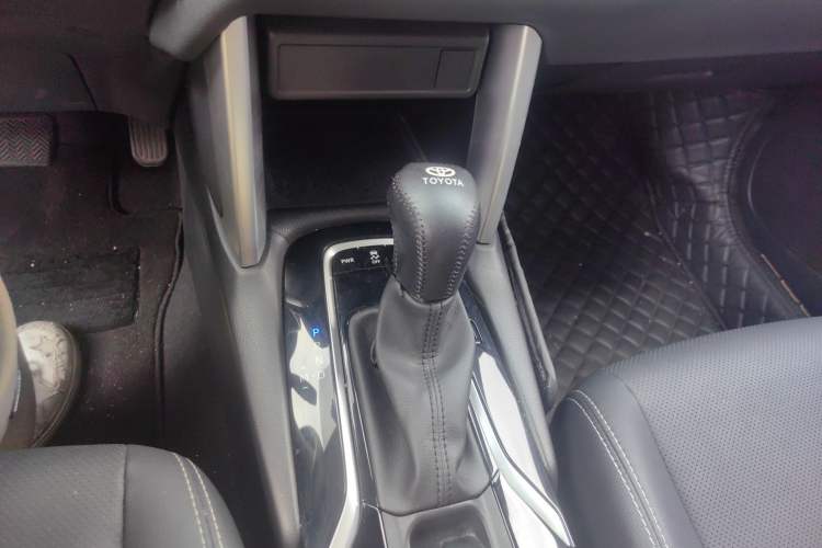 Used Toyota FRONTLANDER 2022 2.0L CVT Luxury Edition