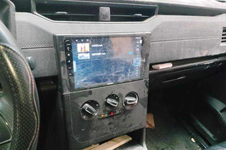 Used Wuling Hongguang PLUS 2019 1.5T Manual Standard Version 7 Seats
