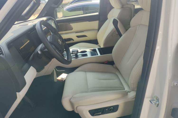 Used Polestones 01 2024 All-Purpose 7-Seater Standard Range Edition
