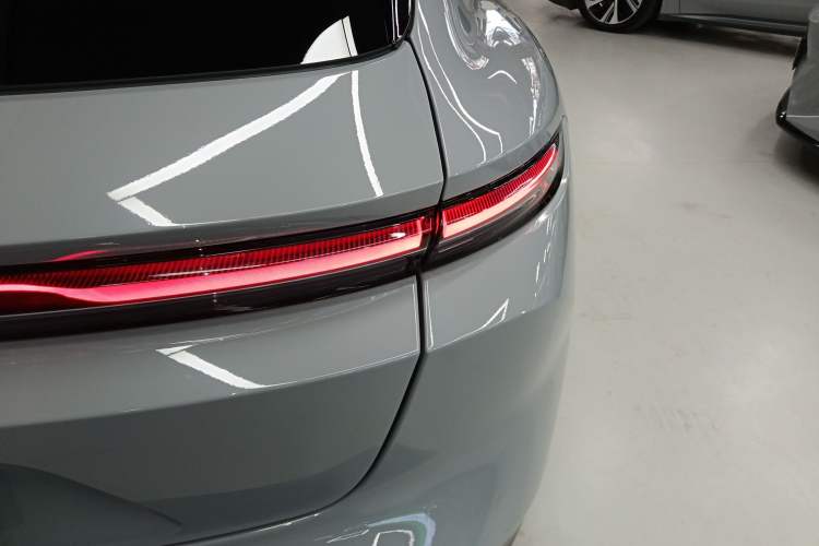 Used Nio ET5T 2024 75kWh Touring Exterior 3