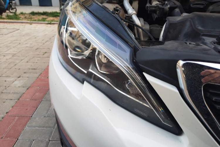 Used Peugeot 308 2016 230THP Automatic Luxury Edition Right Front Headlight